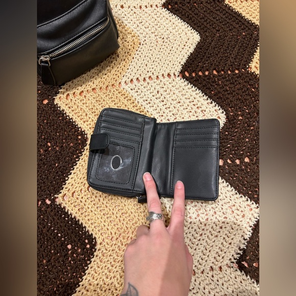 Guess Mjni Backpack & Wallet - Picture 7 of 8